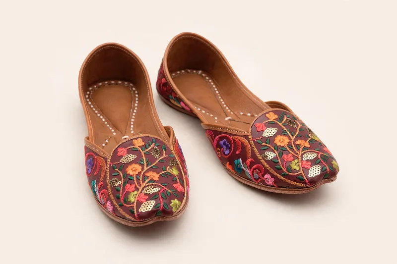 Khussay & Ethnic Flats