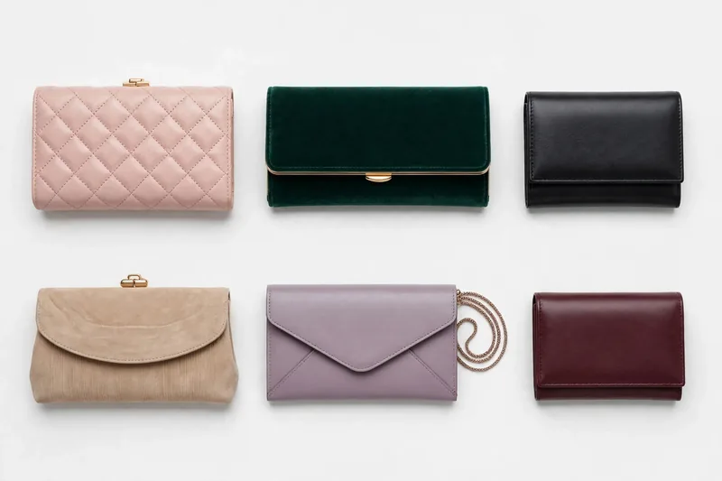 Wallets & Clutches